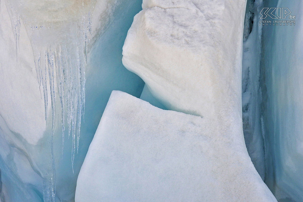 Gran Paradiso Een detailfoto van een van de ijsmuren van de gletsjer. Stefan Cruysberghs